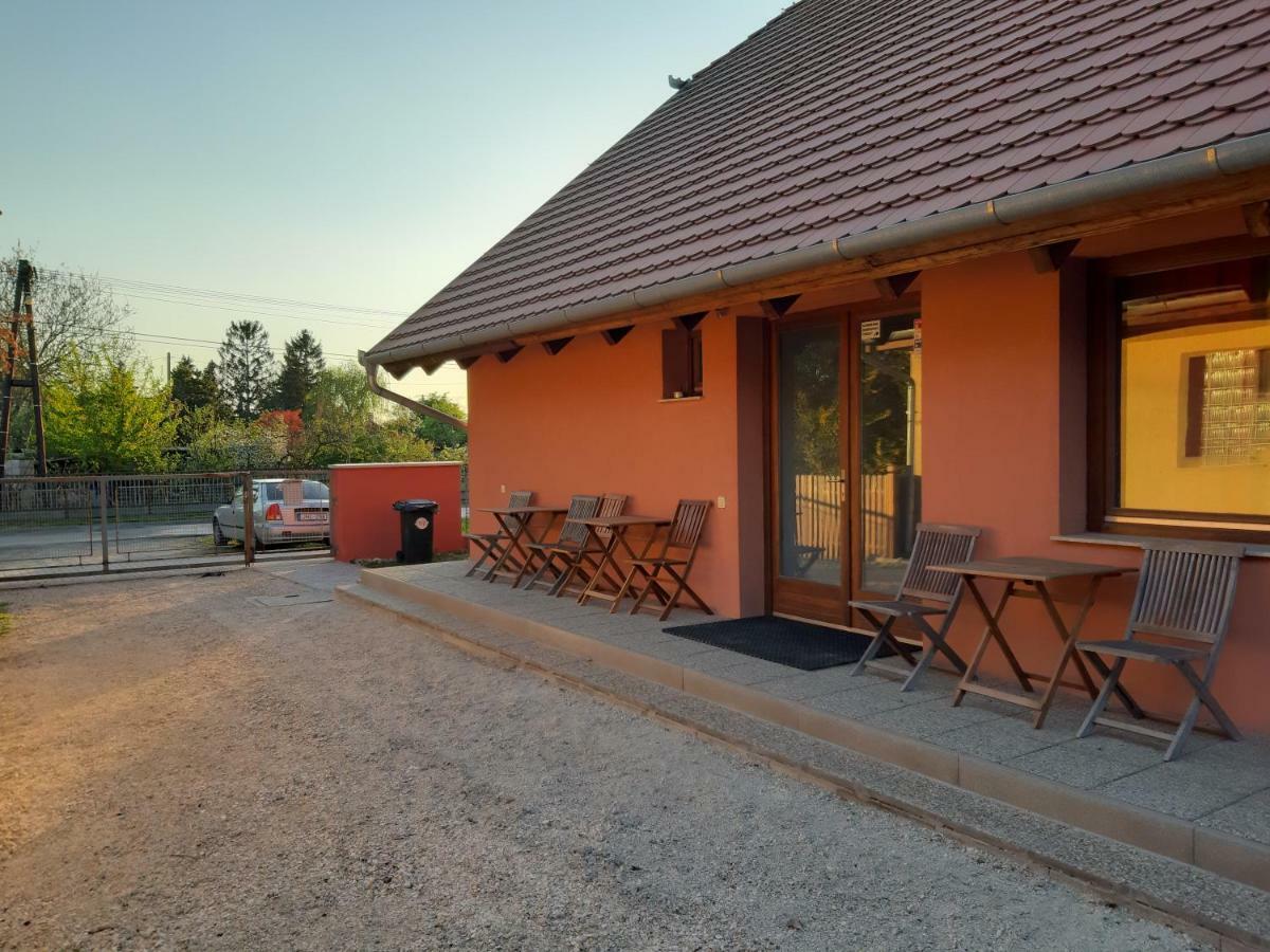 Napos Vendégház Győr Extérieur photo